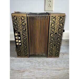 Vintage HOHNER 21 Button Diatonic C/G Accordion Made In Germany